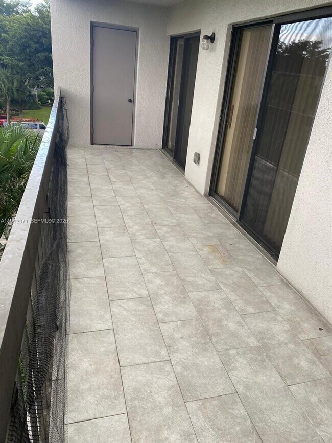 Building Photo - 8810 SW 132nd Pl