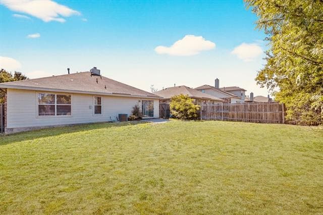 Building Photo - 9100 Warren Dr