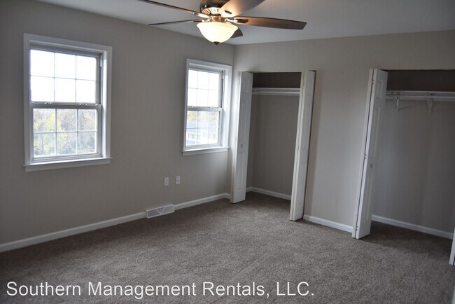 Building Photo - 3 br, 1.5 bath House - 2244 North Point Drive