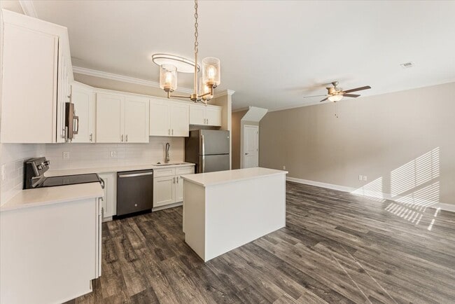 Building Photo - 419 Flt Rdg Wy