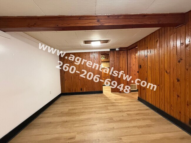 Building Photo - 7002 Maysville Rd