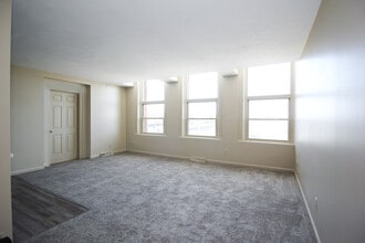 Apt E- Water view - Shoreline Apartments