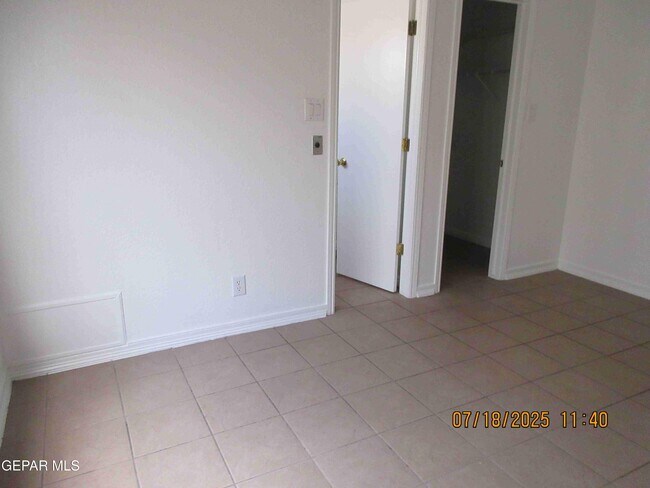 Building Photo - 1465 Sierra De Oro Dr