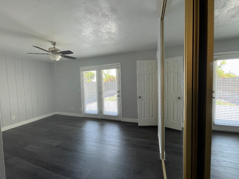 Building Photo - 8907 Amerigo Ave