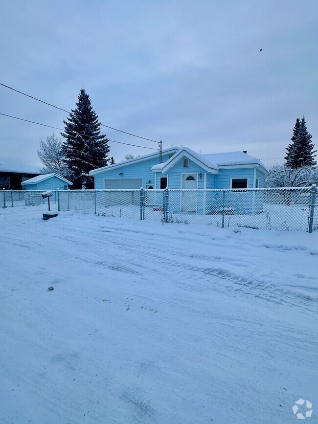 Building Photo - 1 bd, 1 bath Home for Rent in Fairbanks!