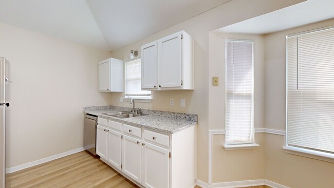 Building Photo - NEWLY REMODELED HOME 3 BEDROOM, 2 BATH, 2 ...