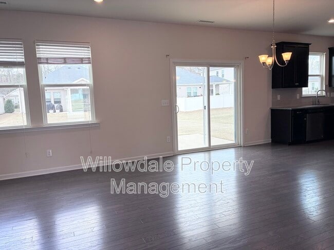 Building Photo - 229 Willow Grove Ln