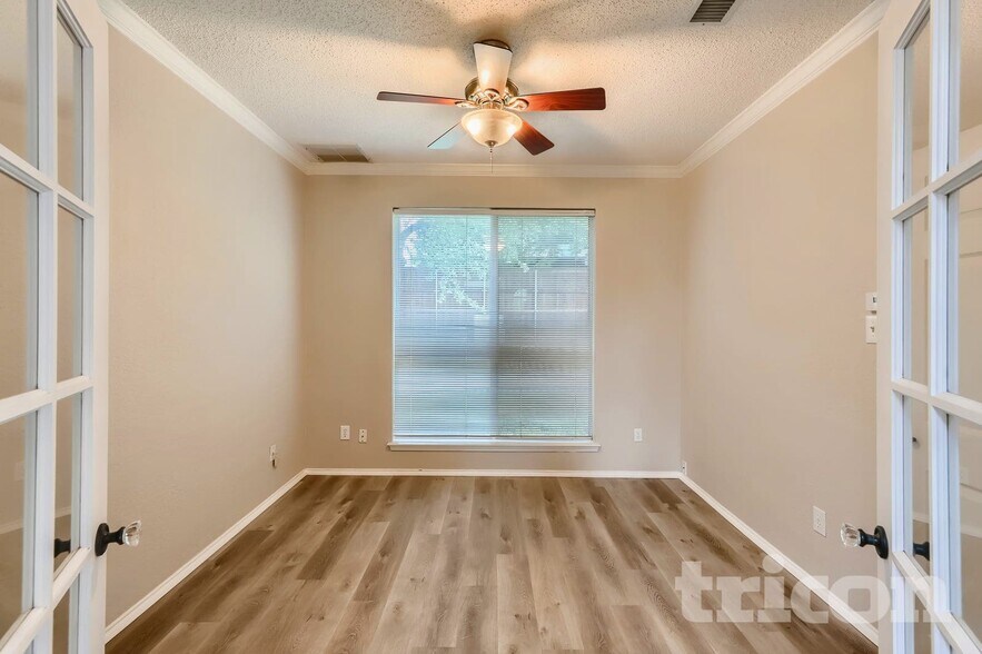 Building Photo - 3409 Bradford Dr