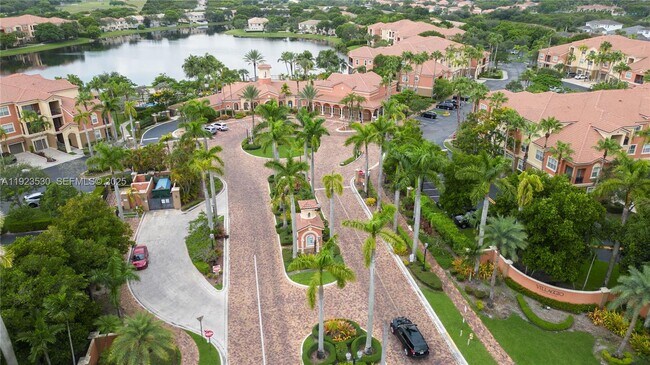 Building Photo - 4506 SW 160th Ave