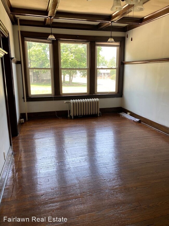 Building Photo - 501 N Randolph St