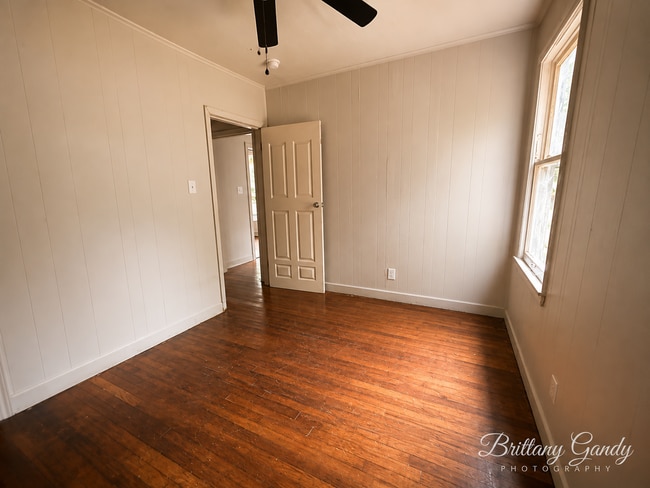 Building Photo - 3826 Huston St