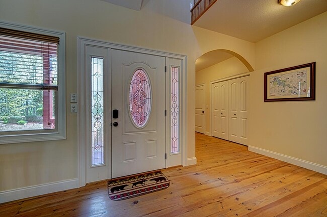 Building Photo - 329 Arrowood Pointe