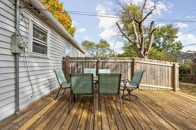 Building Photo - 2307 E 65th St