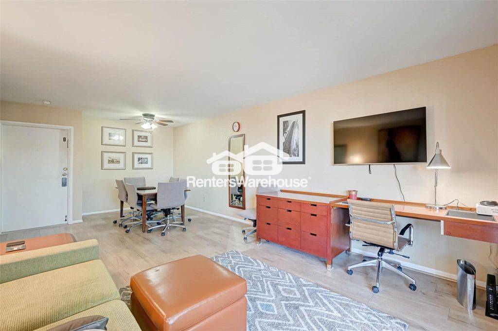 Building Photo - 8433 Hearth Dr