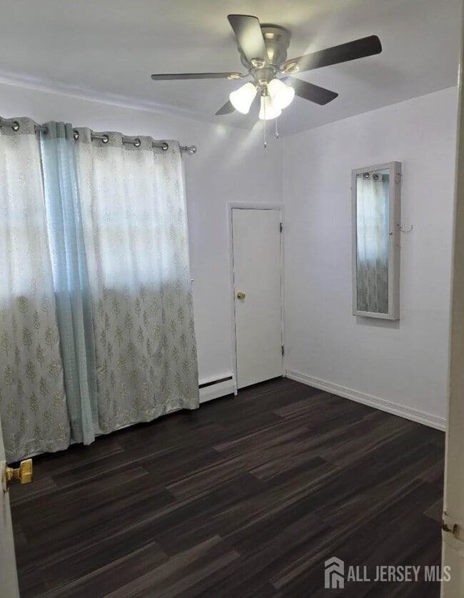 Building Photo - 149 Ethel St