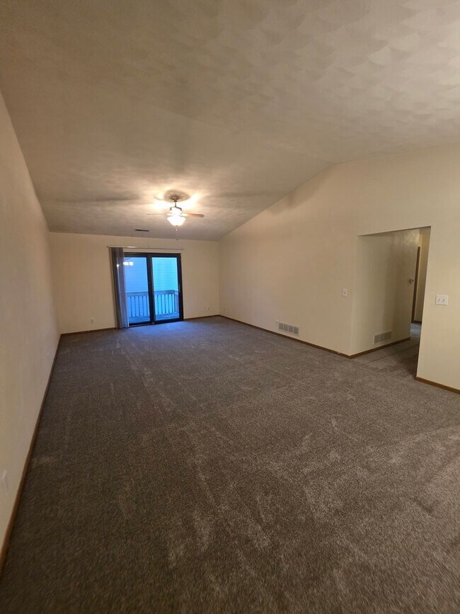 Building Photo - 515 Bienterra Trail