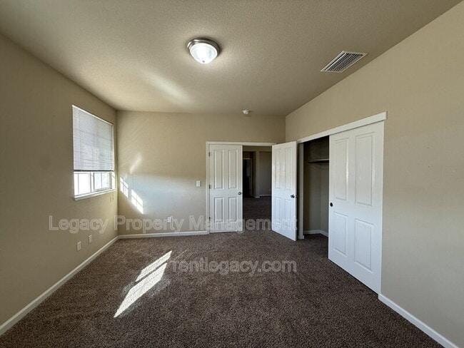 Building Photo - 12025 Mandolin Way