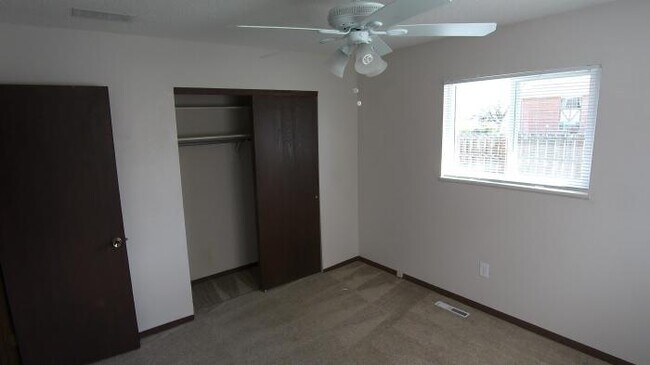 Building Photo - 2 bedroom in Loveland CO 80537