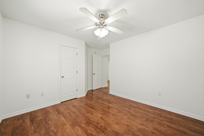 Building Photo - 6381 Havenmist Ln