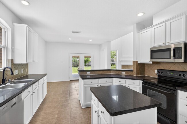 Building Photo - 3031 Reindeer Run