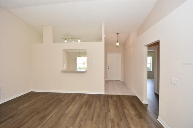 Building Photo - 19 Burning Ember Ln