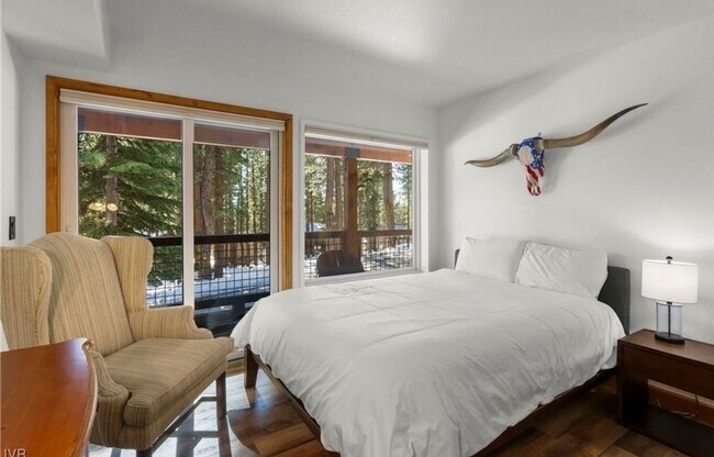 Building Photo - Mountain Modern Retreat