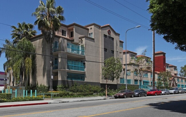 Primary Photo - 1310 Rio Vista Ave