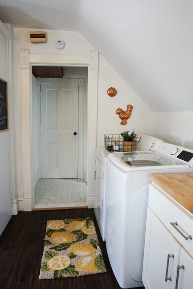 Building Photo - 712 45th St