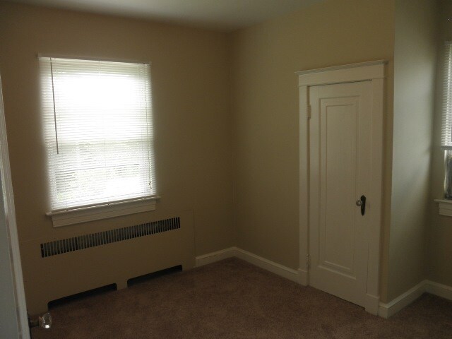 Building Photo - 6106 Sefton Ave/ Great 3 bedroom 1.5 bath ...