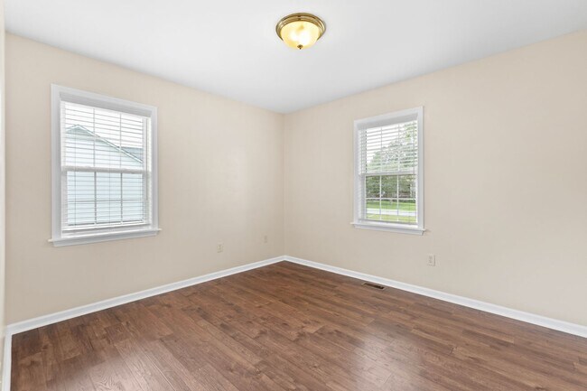 Building Photo - Kanton Ridge