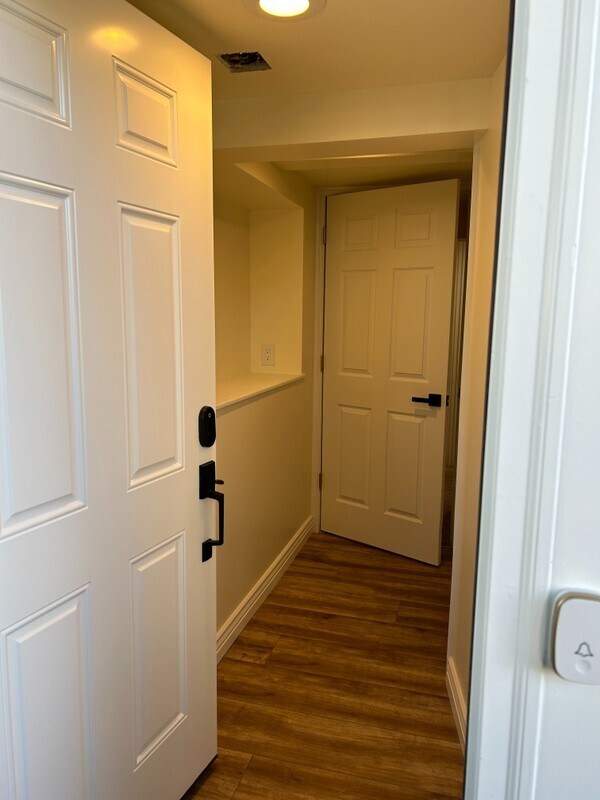Building Photo - 142 Bona Vista Cir