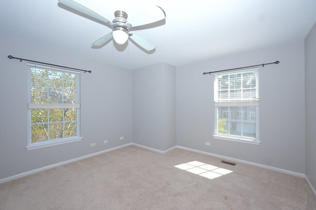 Building Photo - 2305 Hudson Cir