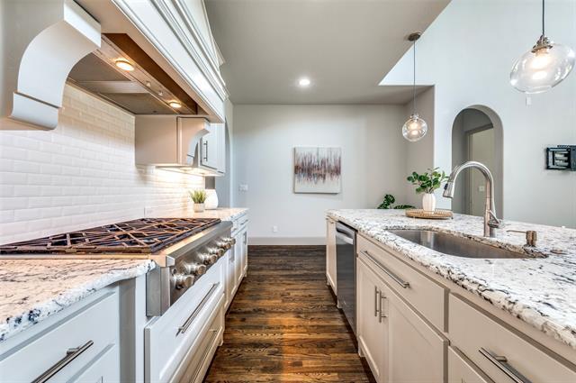 Building Photo - 870 Redstem Dr