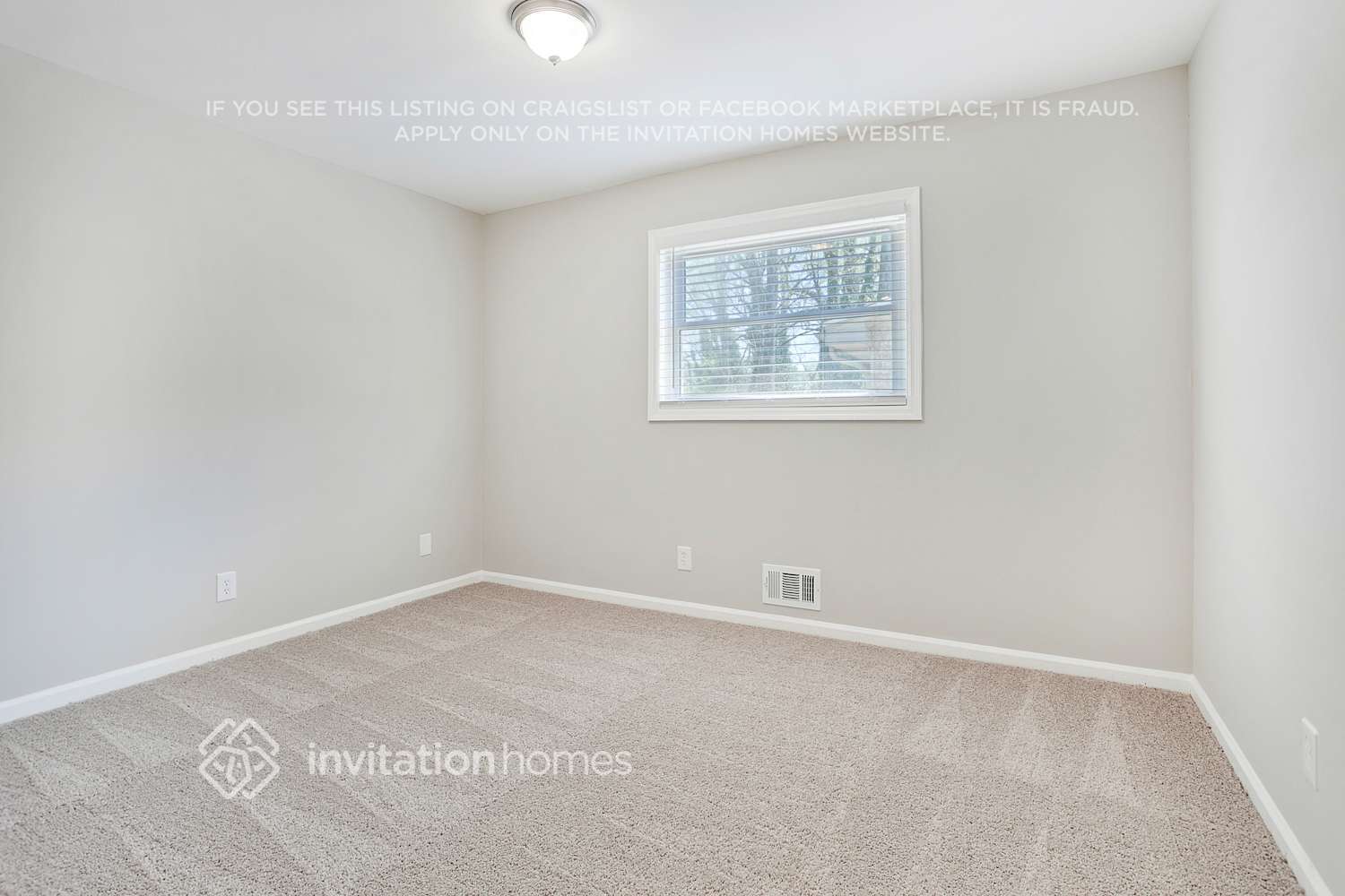 Building Photo - 2074 Troutdale Dr