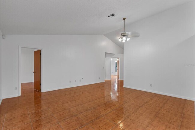 Building Photo - 10851 Log House Rd