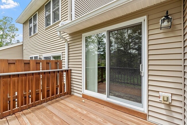 Building Photo - 15 Water Wheel Cir