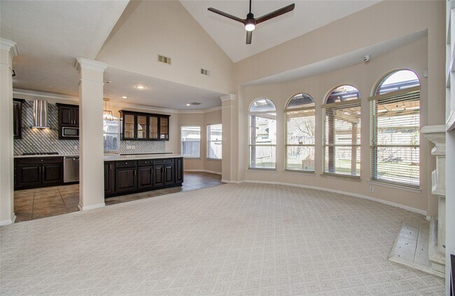 Building Photo - 1230 Blue Leaf Dr