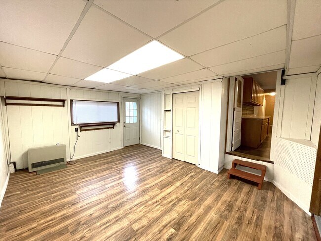 Building Photo - 141 Richards Ave