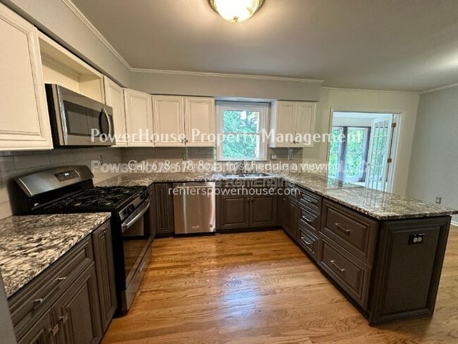Building Photo - 790 Woodmont Dr