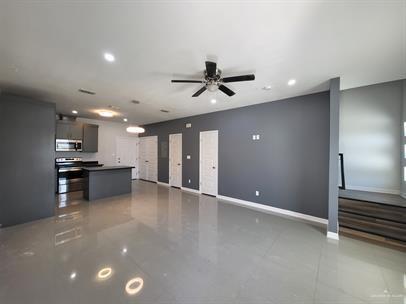 Building Photo - 6 Taxco Ct