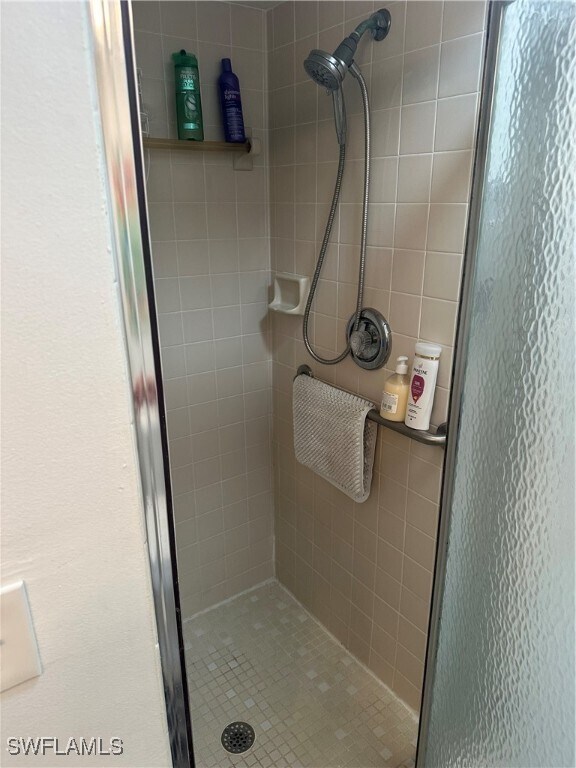 Building Photo - 1950 W Crown Pointe Blvd