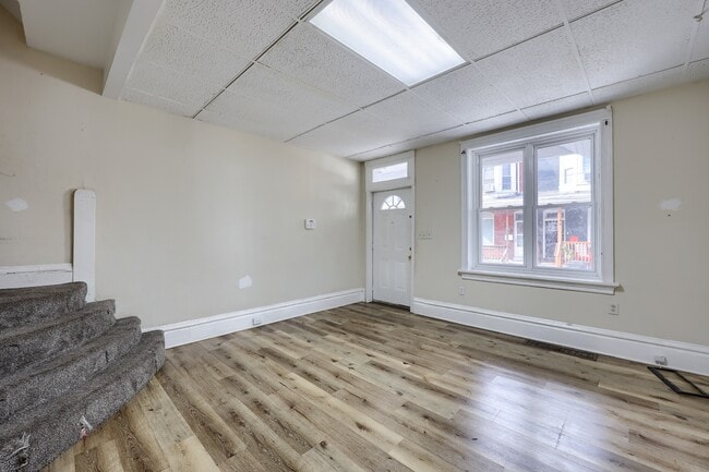 Building Photo - 2145 Penn St