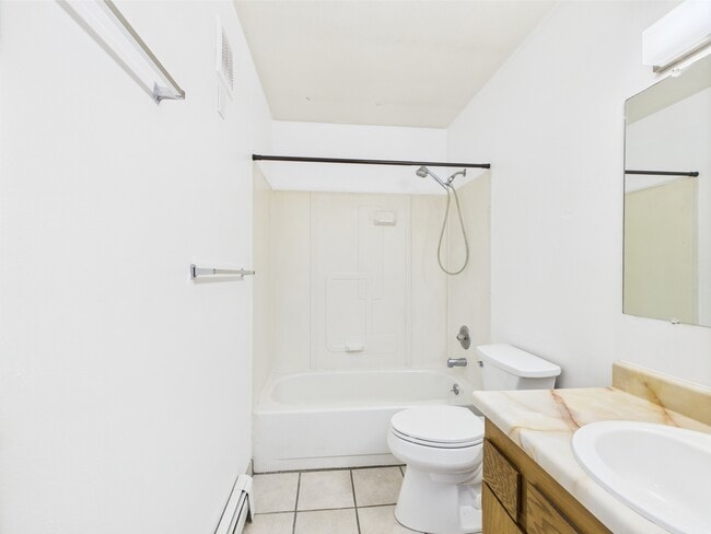 Building Photo - 614 Ouida Way