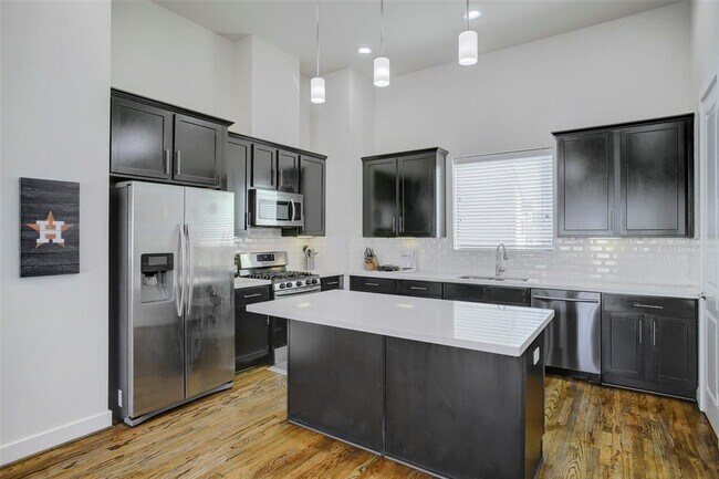 Building Photo - 3409 Kensington Yellow Pl