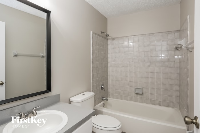 Building Photo - 1741 Chandelier Cir E