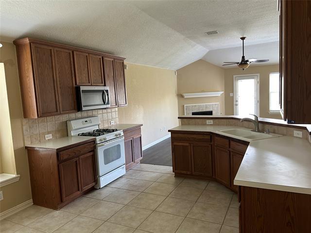 Building Photo - 2724 Enchanted Eve Dr