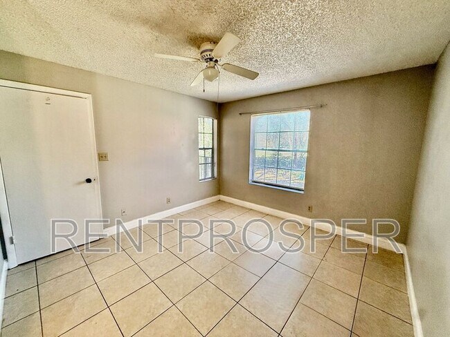 Building Photo - 238 Afton Square