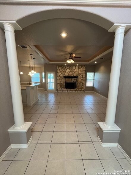 Building Photo - 1835 White Tail Ln