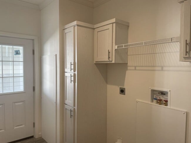 Building Photo - 6902 42nd Trail N