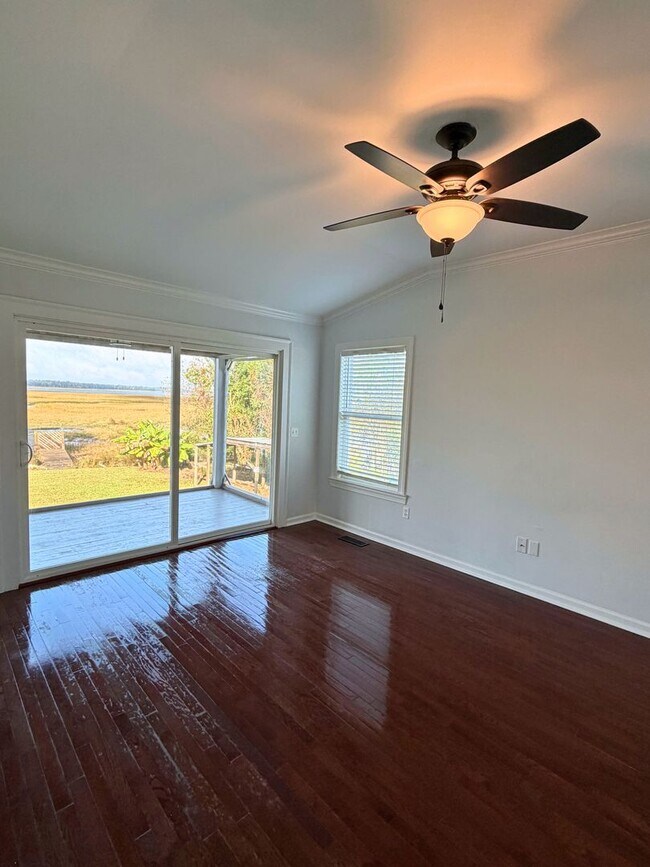 Building Photo - Spacious 4 Bedroom, 2.5 Bath Home with Stunning Marsh Views